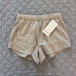 Lululemon Inner Glow HR 3” shorts